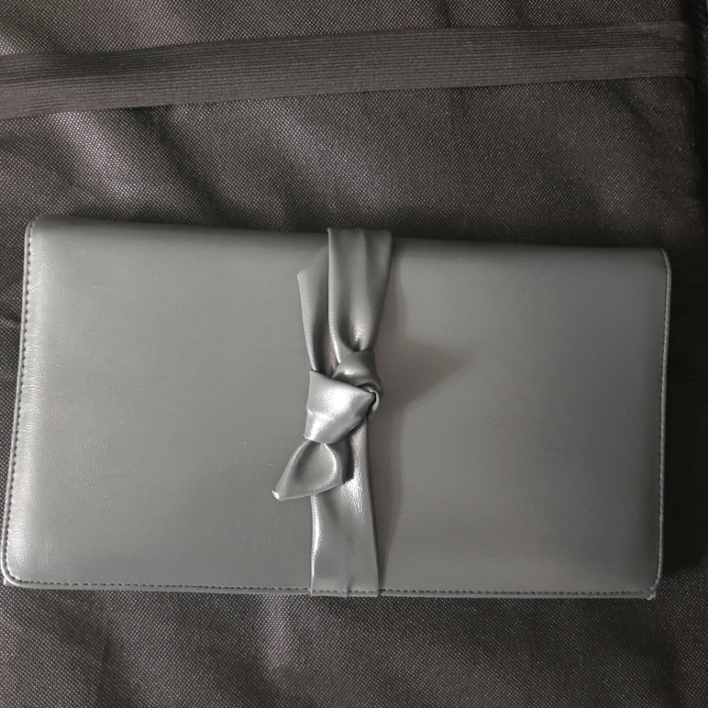 Vintage!! Gray Clutch Purse EUC